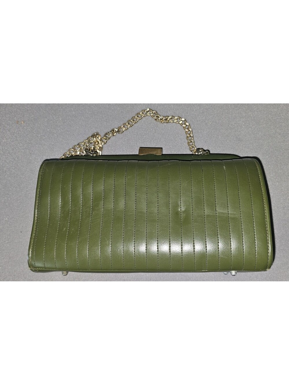 Vintage Empress Olive Green Leather Shoulder Bag with Gold Chain Strap - Picture 3 of 9
